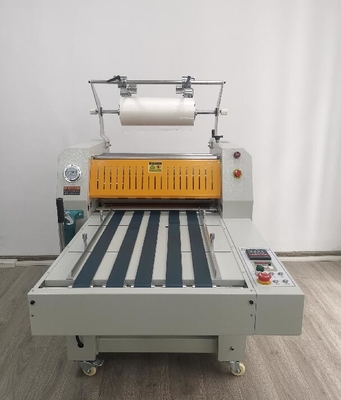 4300W Film Roll Laminating Machine Double Sides Paper Lamination Machine Max Width 520MM