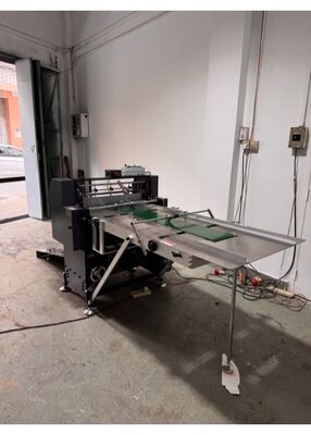 GLTPZD-600 Wall Calendar Auto Rimming Equipment Machine
